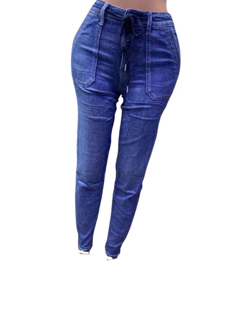 Female Straight Business Meetings Jeans